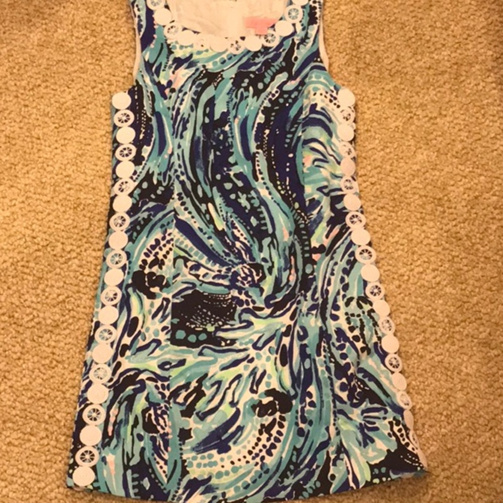 Girls Lilly pulitzer shell shift dress
